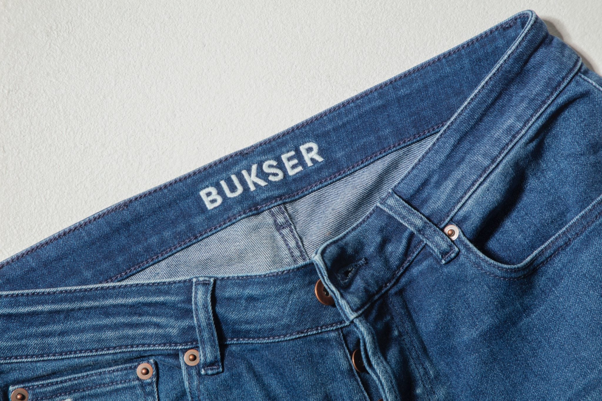 How to wear Bukser Jeans.